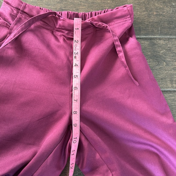 ❤️3/$30 Fusion Scrub Pants - Picture 8 of 12